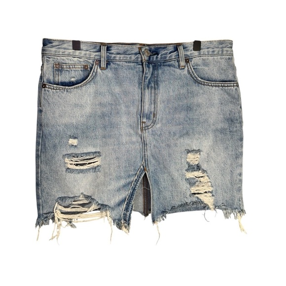 Free People We The Free Jean Skirt Relaxed Destroyed Light Denim Cotton Size 30 - Picture 3 of 16